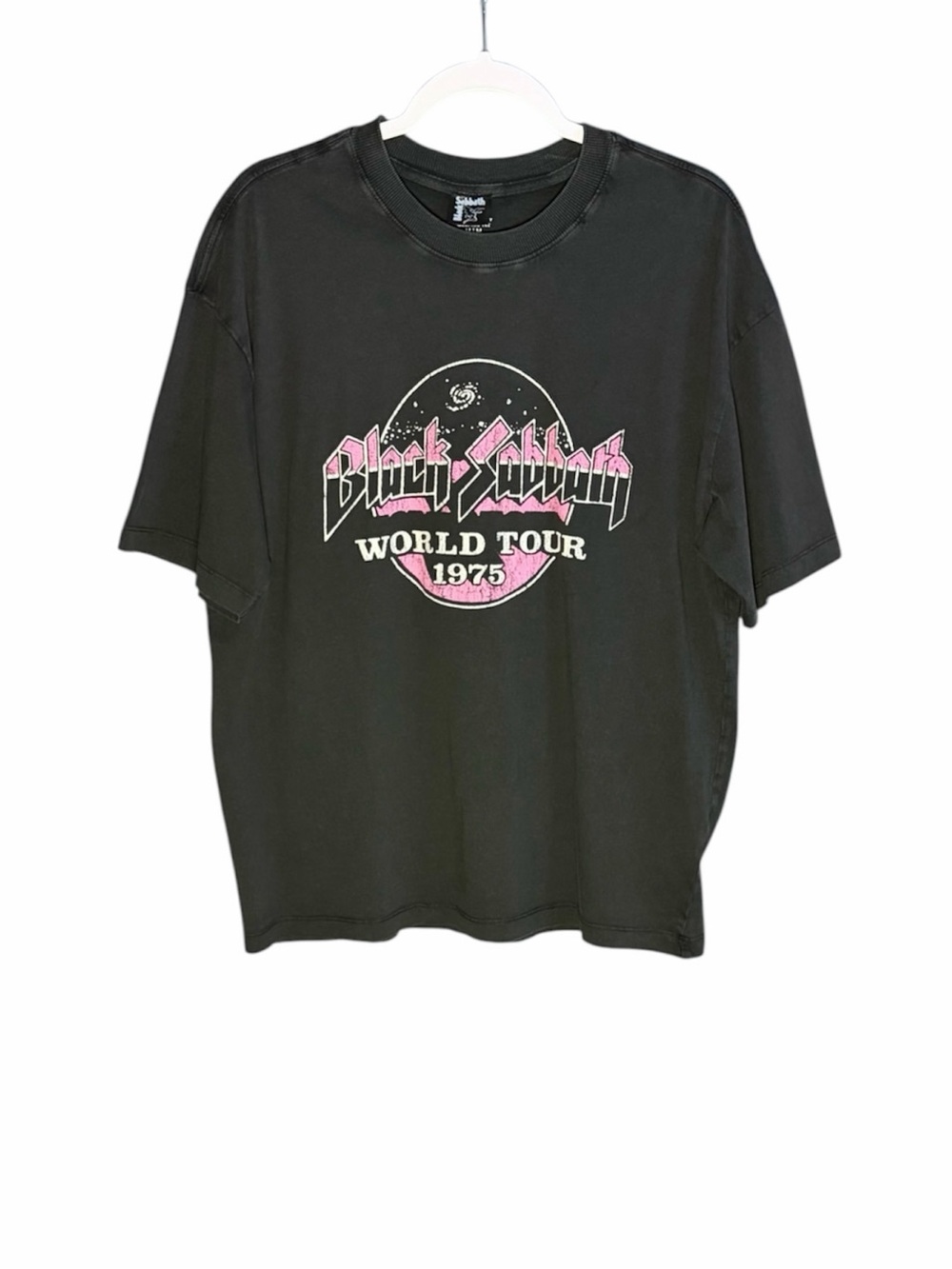 NWT Cotton On Black Sabbath 1975 The LCN Music Boxy Tee T-Shirt Washed Black